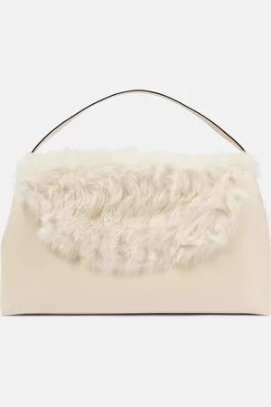 Totême Schultertasche T-Lock Large mit Shearling
