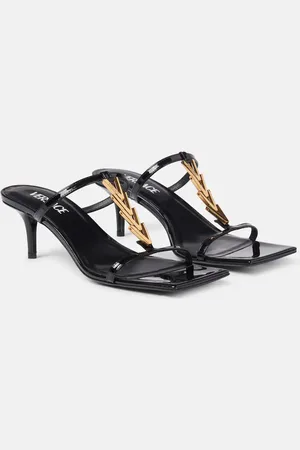 VERSACE Sandalen V2025 Chain 40 aus Lackleder