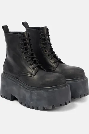 Balenciaga Plateaustiefel Strike aus Leder