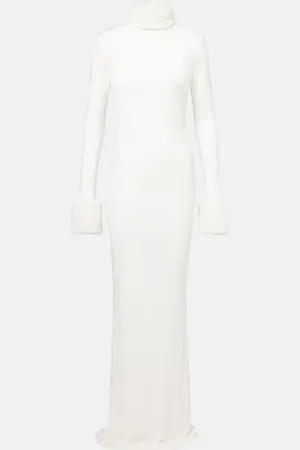 Ilkyaz Ozel Robe Priscilla aus Satin mit Faux Fur
