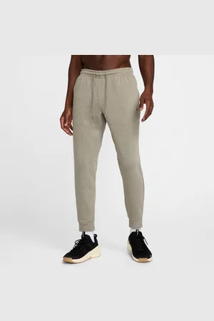 Nike Primary Fleece UV Performance Jogger mit Dri-FIT-Technologie (Herren)