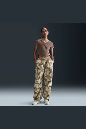 Nike SportswearOversize-Camo-Cargohose mit mittelhohem Bund (Damen)