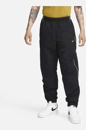 Nike Solo SwooshHerren-Trainingshose