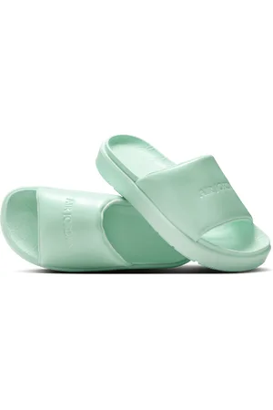 Jordan Sophia Damen-Slides