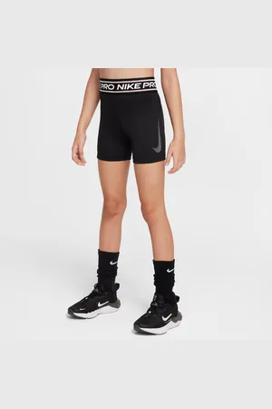 Nike Pro Shorts (Mädchen, ca. 7,5 cm)