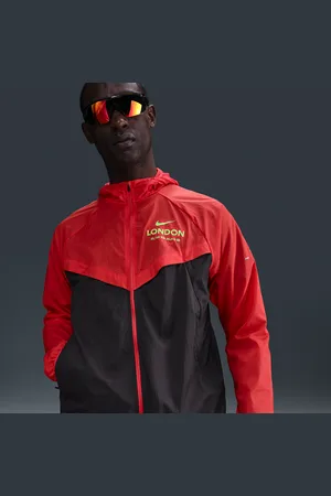 Nike Stride Repel-Laufjacke (Herren)