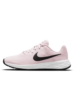 Nike Revolution 6Straßenlaufschuh (ältere Kinder)