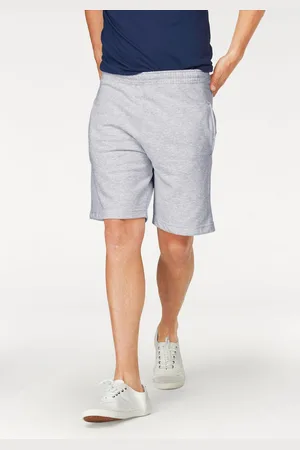 Fruit Of The Loom Sweatshorts, in bequemer Form