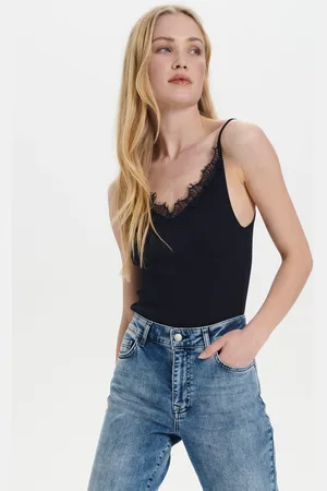 Saint Tropez Spaghettitop »SZ-MAYA STRAP TOP«, mit Seidenanteil