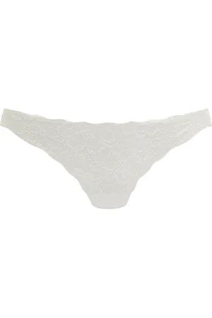 Nuance String, mit extra flachen Kanten aus feiner, seamless Spitze