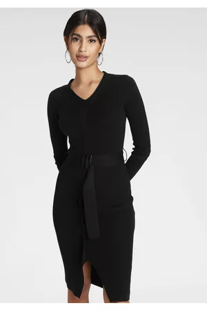 Bruno Banani Strickkleid, mit Gürtel NEUE KOLLEKTION