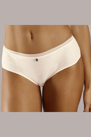 QS by s.Oliver Panty »Zoè«, aus modischer Spitze in graphischer Optik