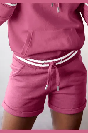 Buffalo Sweatshorts, mit Logostickerei und seitlichen Taschen, Loungeanzug