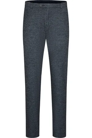 Bugatti Chinohose, in einem angenehmen Modern Fit
