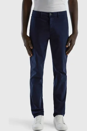 Benetton Chinohose, im klassischen Chino-Look