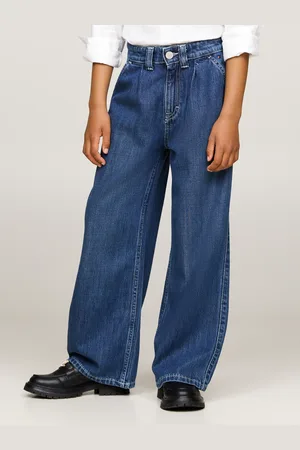 Tommy Hilfiger Weite Jeans »MABEL PLEATS MID BLUE WASH«, in mittelblauer Waschung, mit Logo-Badge