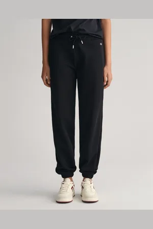 GANT Sweathose »REL SHIELD SWEATPANTS«, mit Logostickerei