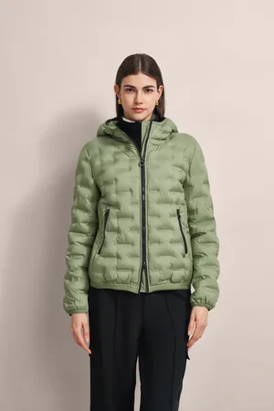 Bugatti Blouson, mit Kapuze, aus recycelten Materialien