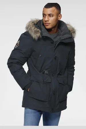Bruno Banani Parka, mit Kapuze, strapazierfähiges Material, abnehmbare Kapuze mit Fellimitat