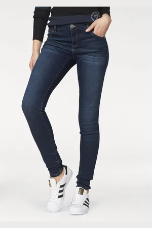 ARIZONA Skinny-fit-Jeans »Ultra-Stretch«, extra-enger Beinverlauf, normale Leibhöhe, mit Eingrifftaschen