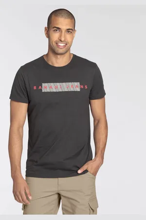Bruno Banani Rundhalsshirt, schmal geschnitten, mit lässigem Print, Rundhals, casualer Stil