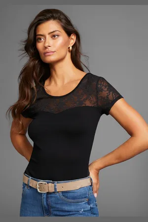 melrose Rundhalsshirt, Kurzarm, hüftlange Passform, feminin geschnitten