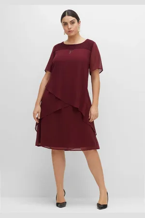 Sheego Abendkleid »Cocktailkleid mit asymetrischen Volants«, mit asymetrischen Volants