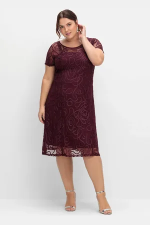 Sheego Spitzenkleid »Spitzenkleid in leicht ausgestellter Passform«, in leicht ausgestellter Passform