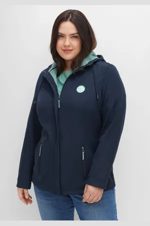Sheego Softshelljacke »Softshell-Jacke mit Fleece-Innenseite, winddichte Qualität«, mit Kapuze, mit Fleece-Innenseite, winddichte Qualität