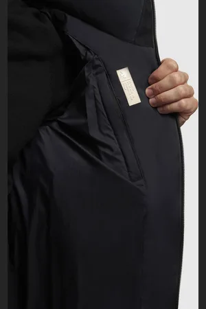 Khujo Steppmantel »Steppmantel Caius2-YM«, Stylischer Herren Wintermantel mit Kapuze
