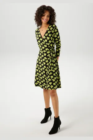 Aniston Wickelkleid, mit kunstvollen Blüten bedruckt - NEUE KOLLEKTION
