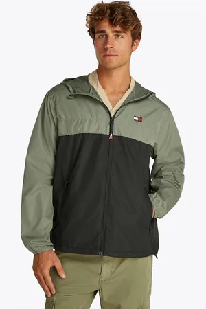 Tommy Hilfiger Outdoorjacke »TJM LW CHICAGO JACKET«, mit Kapuze, mit Logoprägung