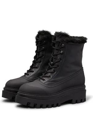 Calvin Klein Winterboots »FLATFORM LACE UP BOOT PADDED«, Schnürboots, Stiefelette, Plateau-Profilsohle, mit Warmfutter
