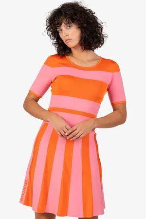 Sportalm Strickkleid, mit Sportalm Metallplakette im Rückenteil