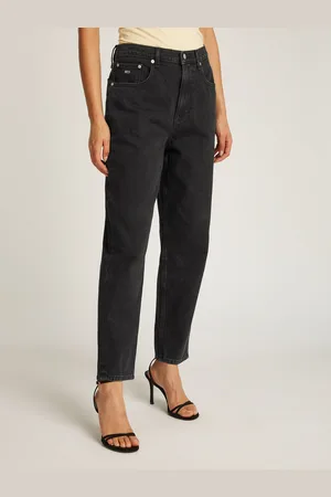 Tommy Hilfiger Mom-Jeans »High waist - Mom-Jeans Tapered«, mit Logo-Stickereien, in knöchelfreier Länge