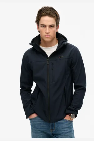 Superdry Outdoorjacke »HOODED SOFT SHELL TREKKER JKT«, mit Kapuze