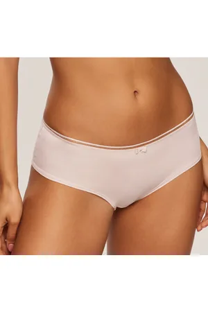 Lascana Panty »Tiziana«, mit modischer Zierkante und hübschen Accessoires