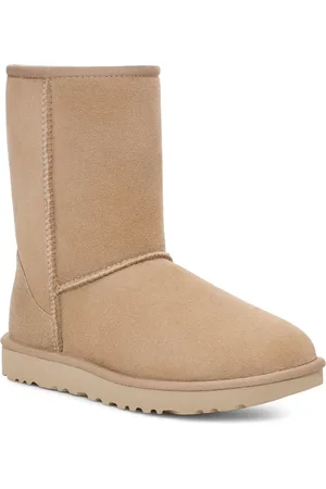 UGG Winterboots »Classic Short 2«, Stiefel, Schlupfstiefel in klassischem Design