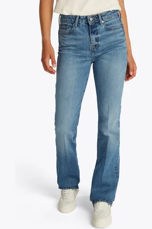 Tommy Hilfiger Bootcut-Jeans »Bootcut Regular Waist«, mittlere normale Leibhöhe, mit Bügelfalten, mit Nieten