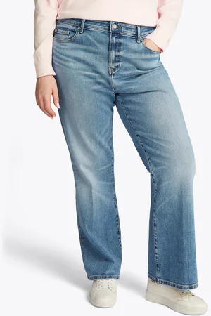 Tommy Hilfiger Bootcut-Jeans »CRV BOOTCUT RW TOBY«, in Großen Größen, Tommy Jeans Logo-Badge, stoned wash Optik