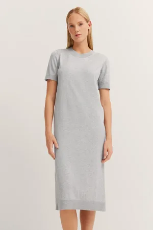 Bugatti Strickkleid, mit kurzen Ärmeln & Seitenschlitzen