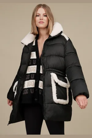 UGG Steppmantel »W AMAL PLUSHSEAM PUFFER COAT«, mit Plüschapplikationen