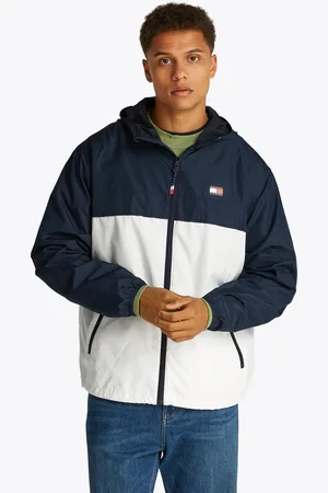 Tommy Hilfiger Outdoorjacke »TJM LW CHICAGO JACKET«, mit Kapuze, mit Logoprägung