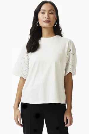 Y.A.S Kurzarmshirt »YASLEX SS TOP W. EMB SLEEVES S. NOOS«, mit Lochstickerei