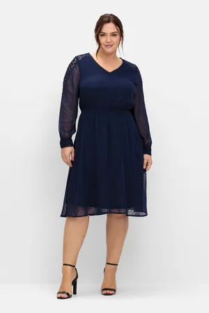 Sheego Cocktailkleid »Cocktailkleid aus Dobby-Chiffon, mit Spitze am Ärmel«
