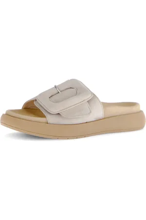 Gabor Pantolette, Plateau, Sommerschuh, Schlappen mit großer Zierschnalle