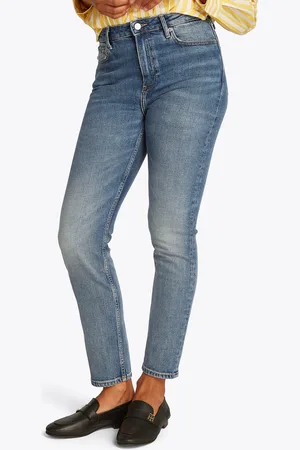 Tommy Hilfiger Slim-fit-Jeans »Slim Cigarette High Waist«, mit Logo-Badge, in blauer Waschung