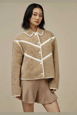 UGG Plüschjacke »Ellison fluff Shell Jacket«, ohne Kapuze, Mit Rundhalsausschnitt