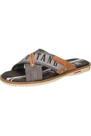 Mustang Pantolette, Sommerschuh, Schlappen, Poolslides, mit auffälligem Logoschriftzug