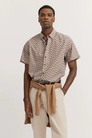 Bugatti Kurzarmhemd, mit Button-Down-Kragen